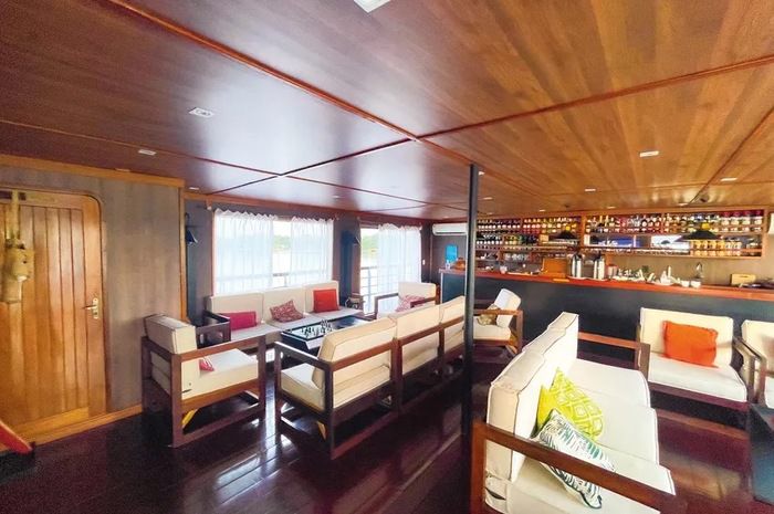 Bar Lounge